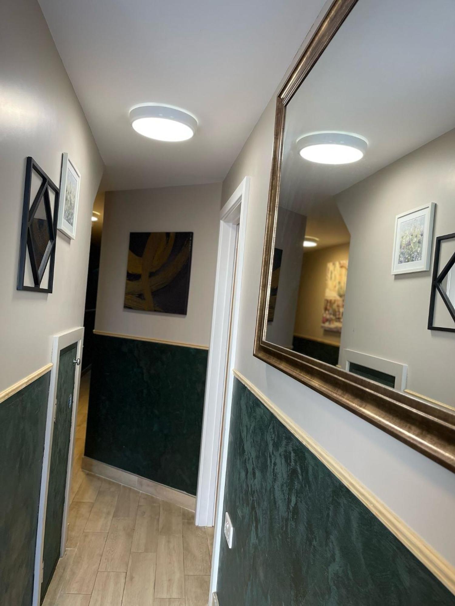 Paragraph Palmers Green Exterior photo